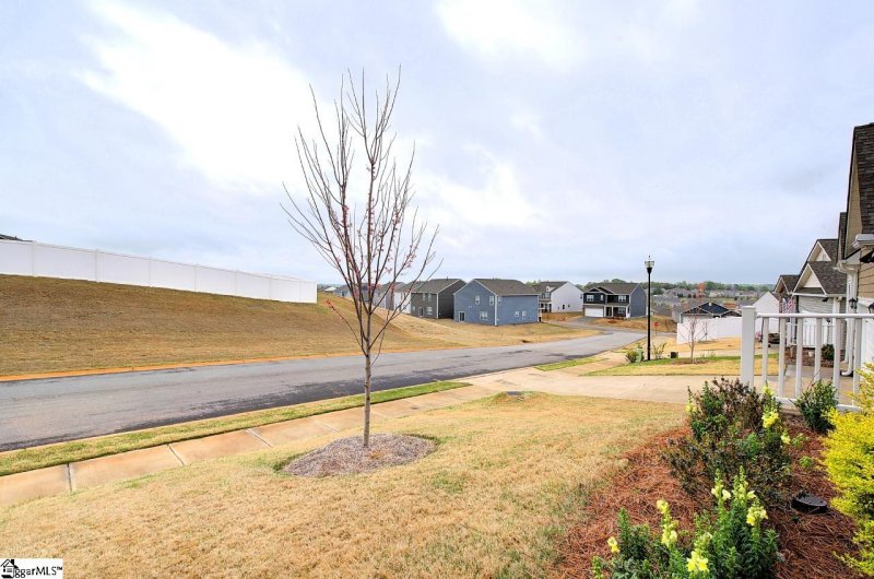 Property image 5 at 15 Dovetuck Road, Greer, SC 29651