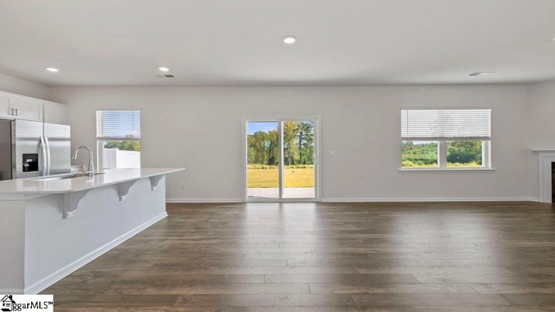 Property image 5 of 1030 Roleson Way in Hunters Ridge, Woodruff, SC 29388