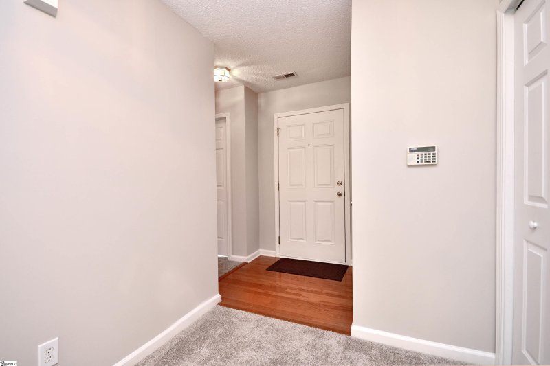 Property image 5 at 100 Westshire Drive, Simpsonville, SC 29681