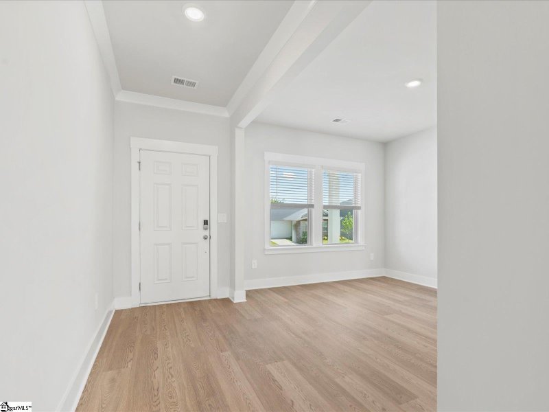 Property image 2 at 1017 Hillcraft Drive, Greer, SC 29651