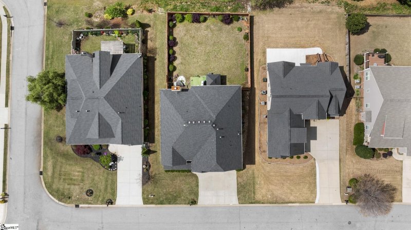 Property image 2 at 152 Notting Hill Lane, Greer, SC 29651