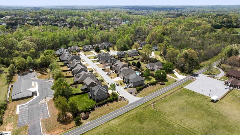 Property image 5 at 152 Notting Hill Lane, Greer, SC 29651