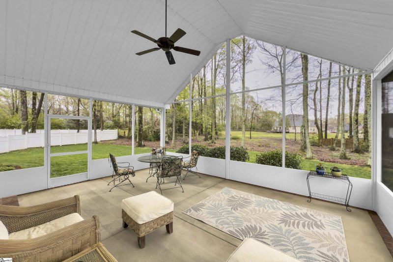 Property image 2 at 14 Big Oak Court, Simpsonville, SC 29681