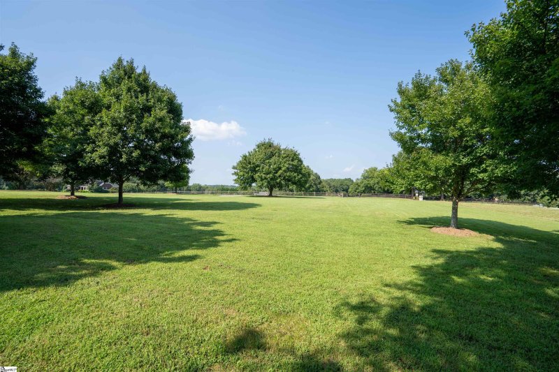 Property image 4 at 104 Bruce Farm Road, Simpsonville, SC 29681