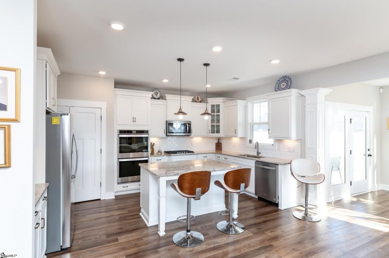 Property image 5 of 420 Merkel Drive in Creekside Manor, Greer, SC 29651