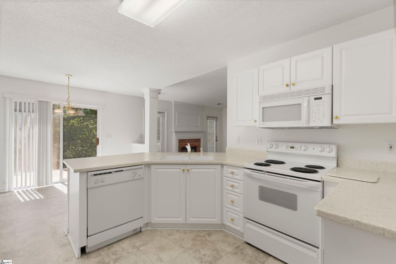 Property image 5 at 114 Cobb Hall Court, Greenville, SC 29607