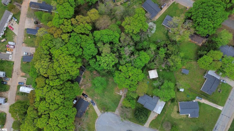 Property image 3 at 6 Gavin Place, Taylors, SC 29687