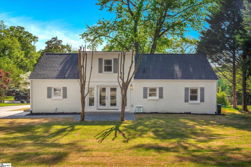 Property image 4 at 26 Arcadia Drive, Greenville, SC 29609