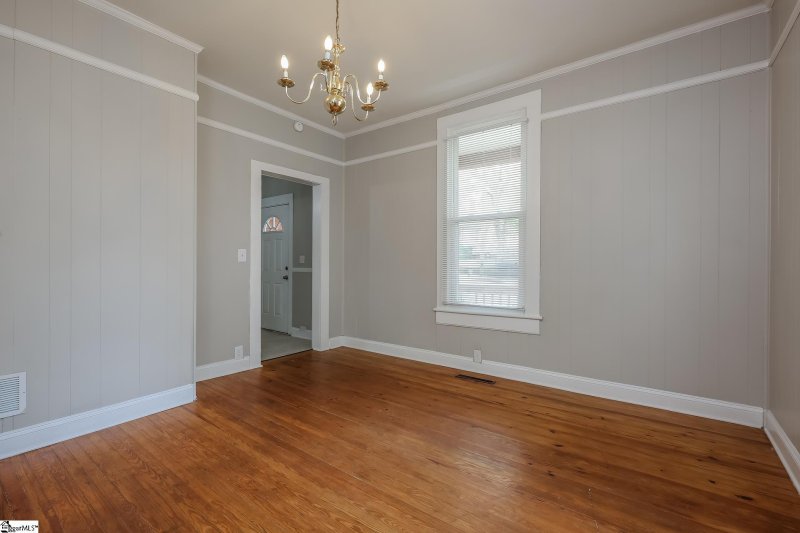 Property image 3 at 18 Woodside Avenue, Greenville, SC 29611