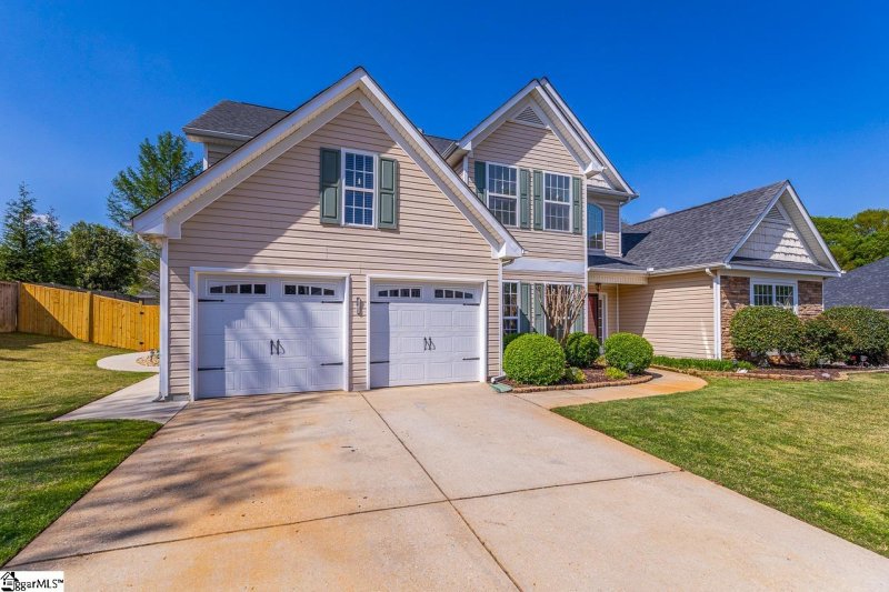 Property image 2 at 403 Summergreen Way, Greenville, SC 29607