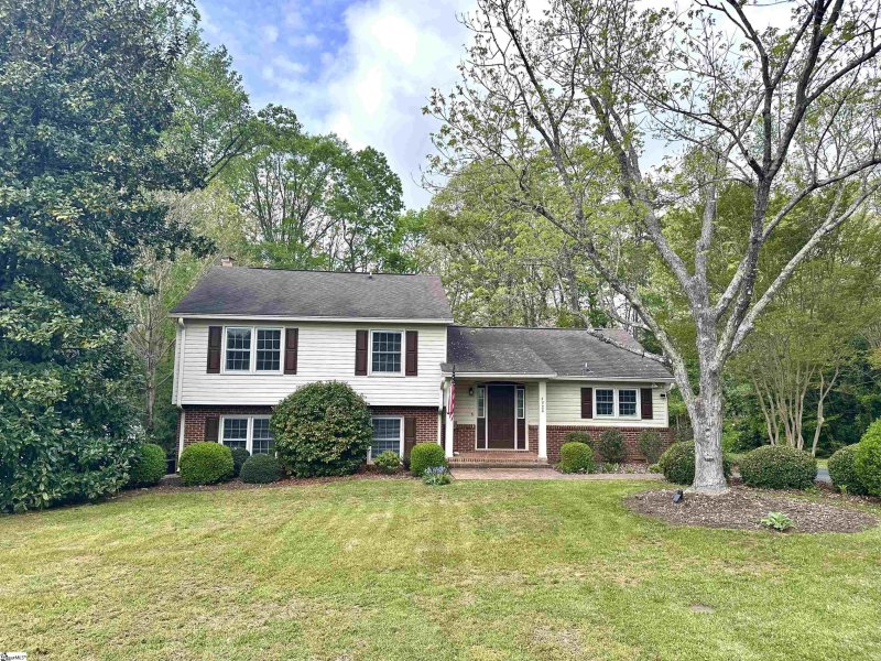 4900 Maplewood Drive