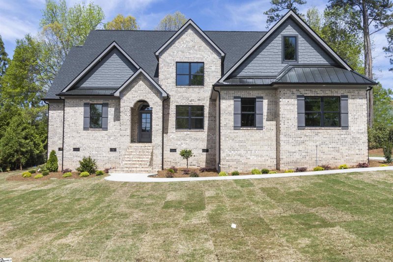 Property image 2 at 221 Graylyn Drive, Anderson, SC 29621