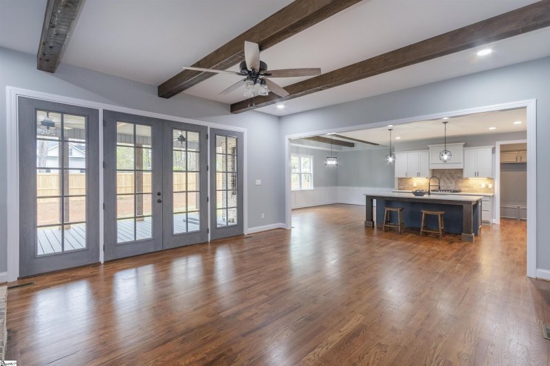 Property image 3 at 221 Graylyn Drive, Anderson, SC 29621