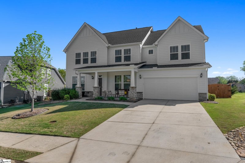 Property image 2 at 704 Lockhurst Drive, Simpsonville, SC 29681