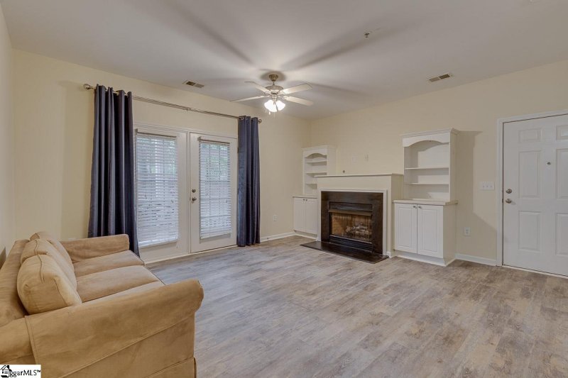 Property image 5 at 604 Mckenna Circle, Greenville, SC 29615