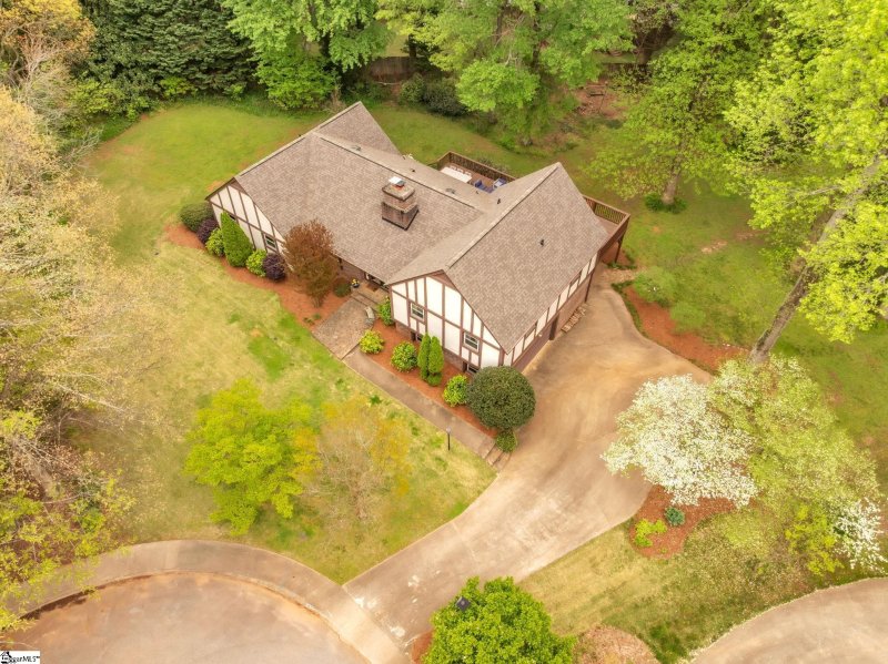 Property image 5 at 105 Lancelot Court, Simpsonville, SC 29681