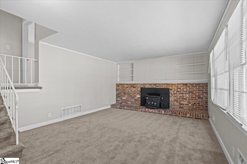 Property image 3 at 813 Pine Creek Drive, Greenville, SC 29605