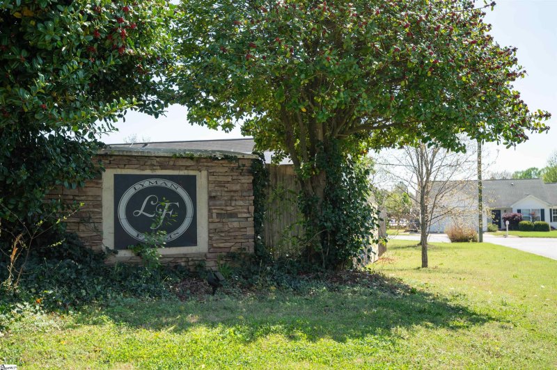 Property image 3 at 675 Grover Drive, Lyman, SC 29365