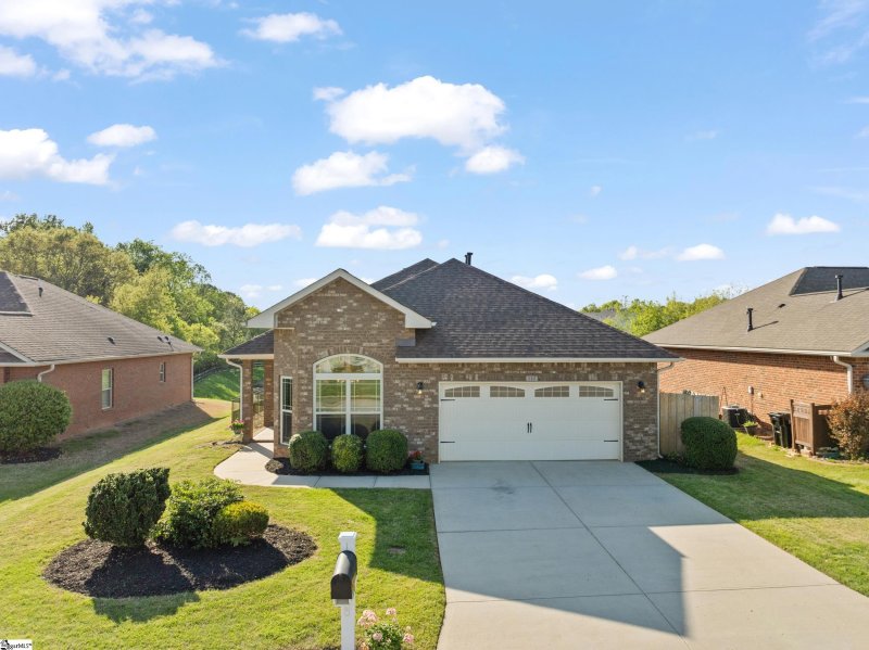 Property image 4 at 110 Airdale Lane, Simpsonville, SC 29680