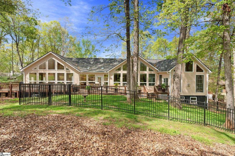 Property image 3 at 320 Nicklaus Road, Westminster, SC 29693-6431