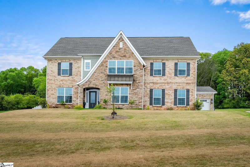 112 Winter Valley Lane