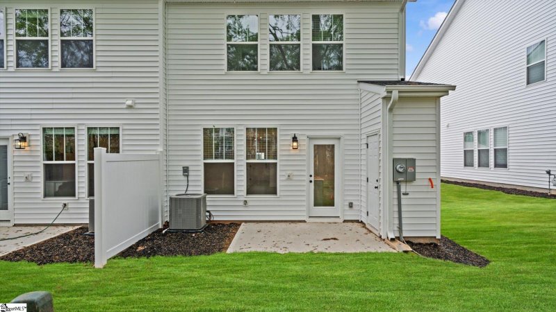 Property image 3 at 538 Harebell Way, Greenville, SC 29617