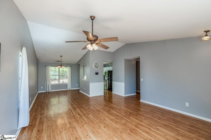 Property image 4 at 350 Hamilton Parkway, Easley, SC 29642-3040