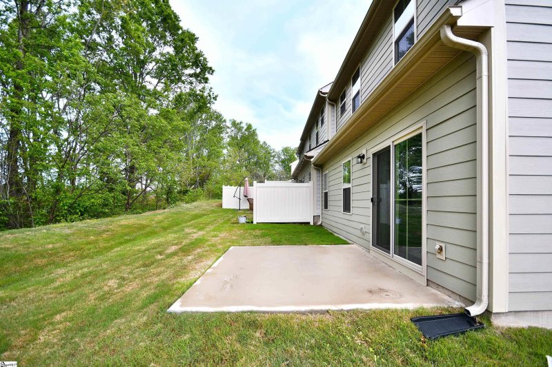 Property image 5 at 562 Martin Creek Drive, Simpsonville, SC 29680