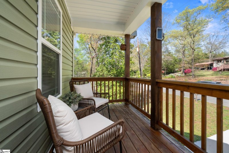 Property image 5 of 214 Country Gln in Country Glen, Pelzer, SC 29669