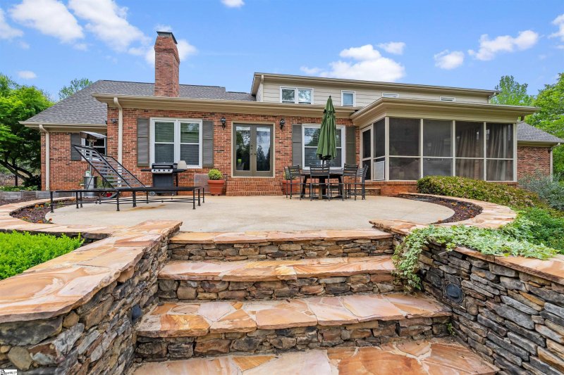 Property image 5 at 500 Huntington Road, Greenville, SC 29615