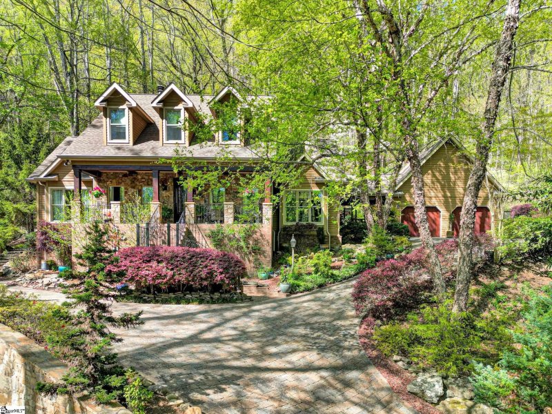 3 High Rock Ridge Drive