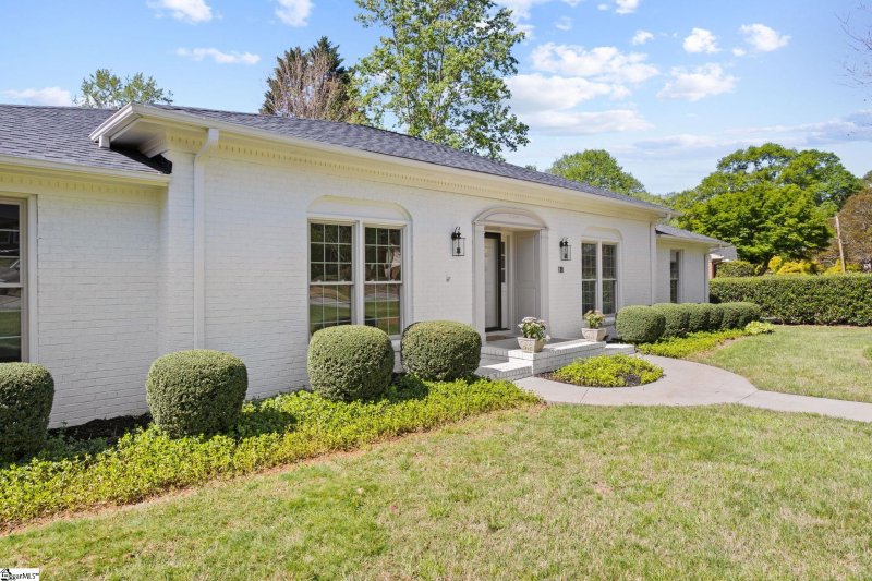 Property image 4 at 118 Continental Drive, Greenville, SC 29615