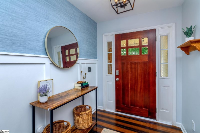 Property image 5 at 7 Brockmore Drive, Greenville, SC 29605-5953