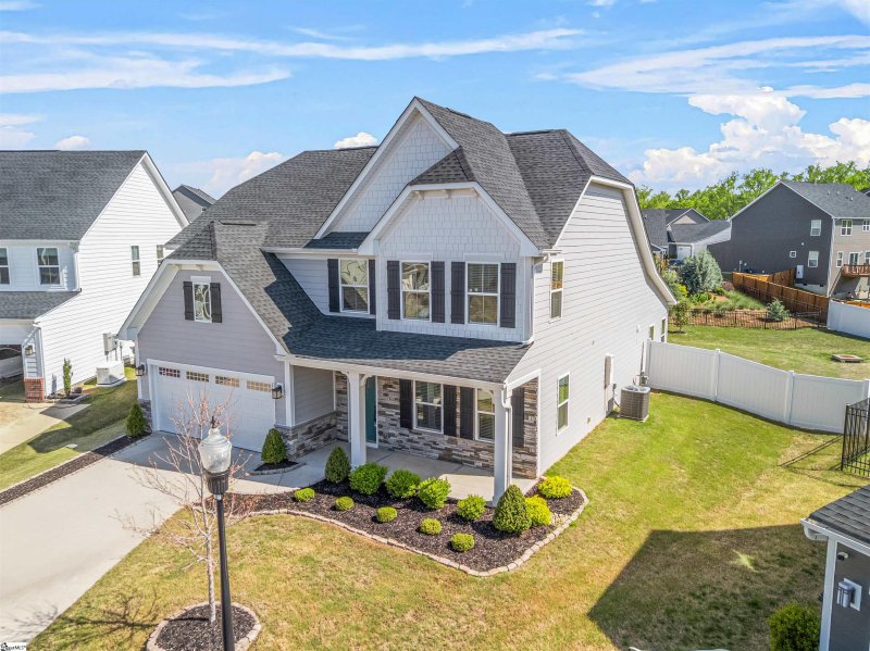 Property image 2 at 11 Ute Lane, Greenville, SC 29607