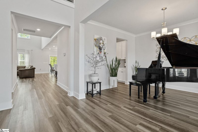 Property image 3 at 901 Whitemarsh Avenue, Simpsonville, SC 29680