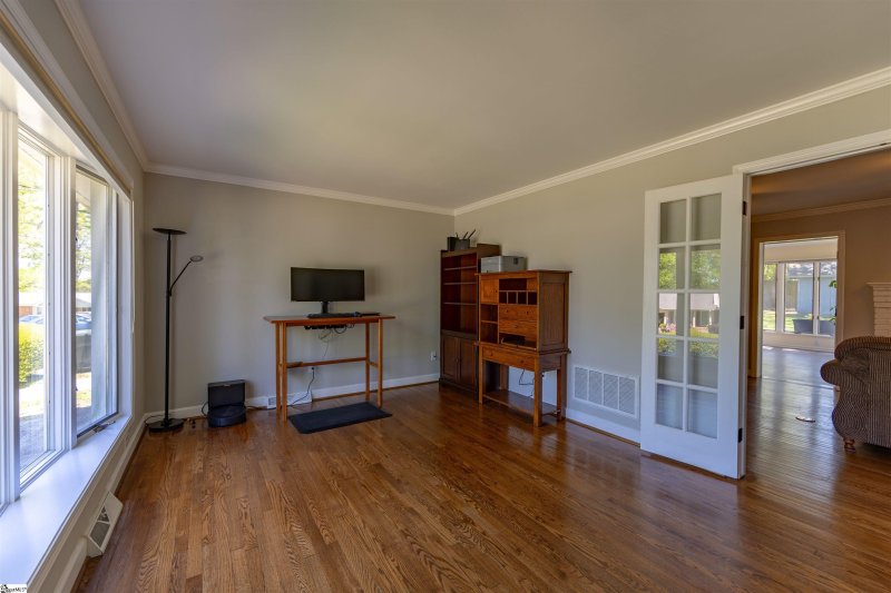 Property image 3 at 4 Strand Court, Taylors, SC 29687