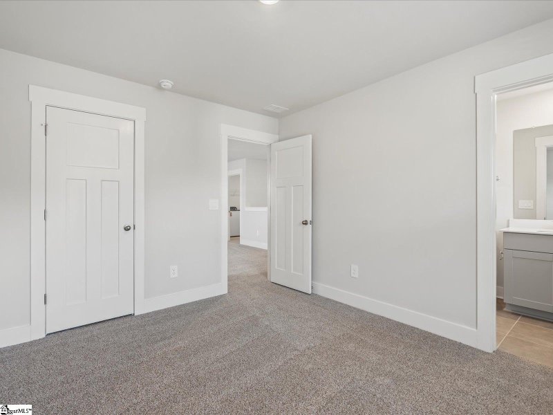 Property image 3 of 807 Burghley Circle in Chestnut Grove, Greer, SC 29651