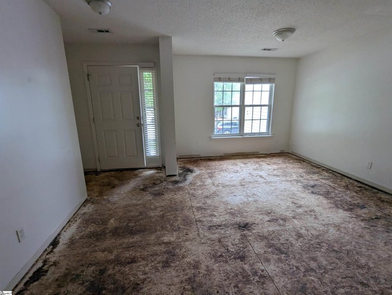 Property image 3 at 6 Westshire Drive, Simpsonville, SC 29681