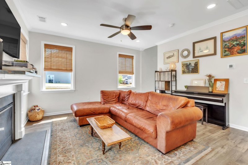 Property image 3 at 309 Townsend Avenue, Greer, SC 29651