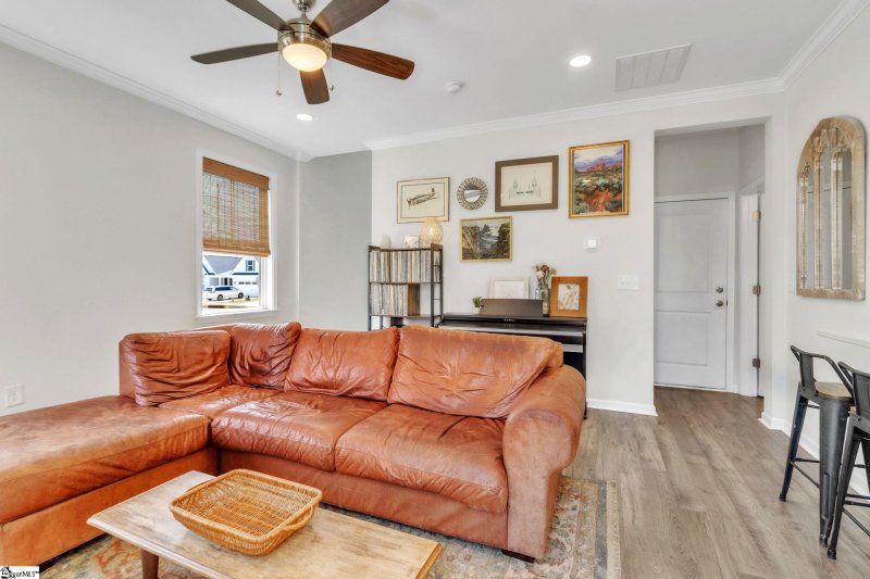 Property image 4 at 309 Townsend Avenue, Greer, SC 29651