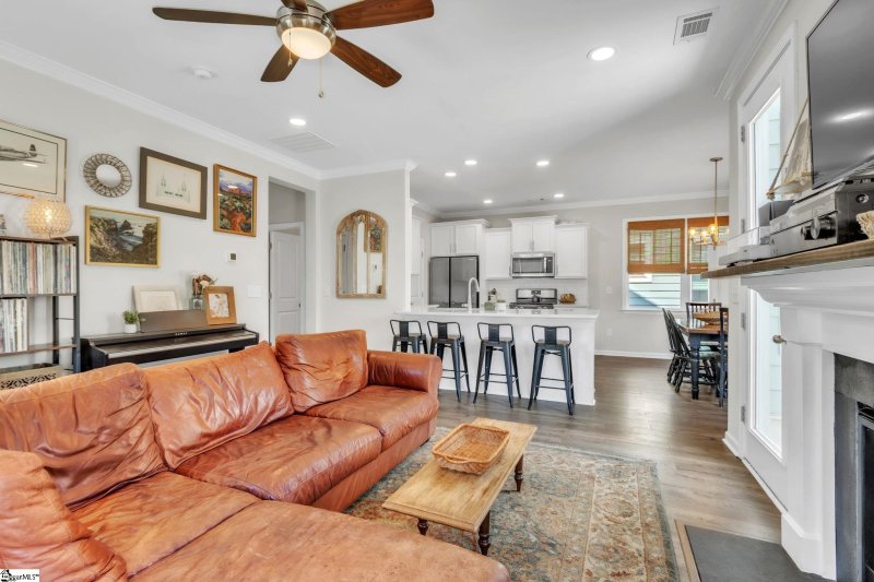 Property image 5 at 309 Townsend Avenue, Greer, SC 29651