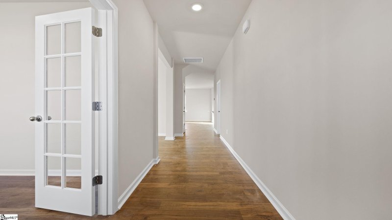 Property image 4 at 832 Crispin Street, Piedmont, SC 29673