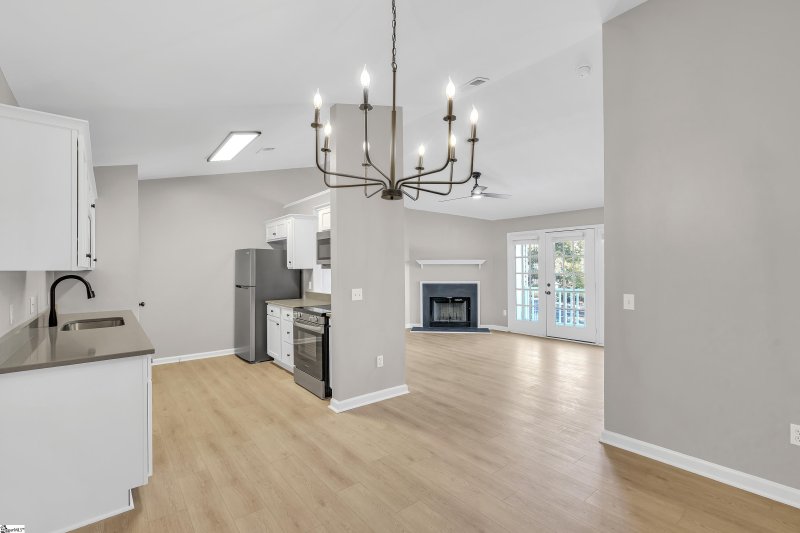 Property image 4 at 805 Pelham Square Way, Greer, SC 29650