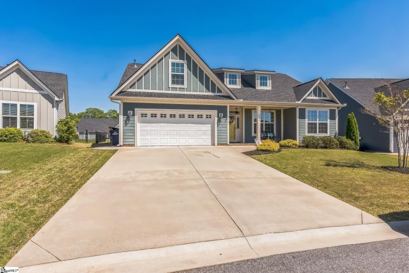 212 Rockpine Drive