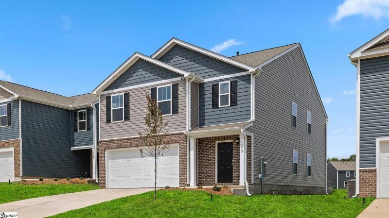 Property image 2 of 1753 Rein Drive in Paddock Point, Roebuck, SC 29376