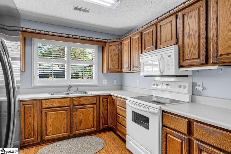 Property image 5 at 517 Bluebird Lane, Greer, SC 29650