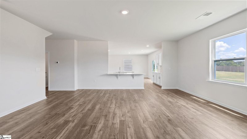 Property image 3 at 1119 White Willow Drive, Spartanburg, SC 29303