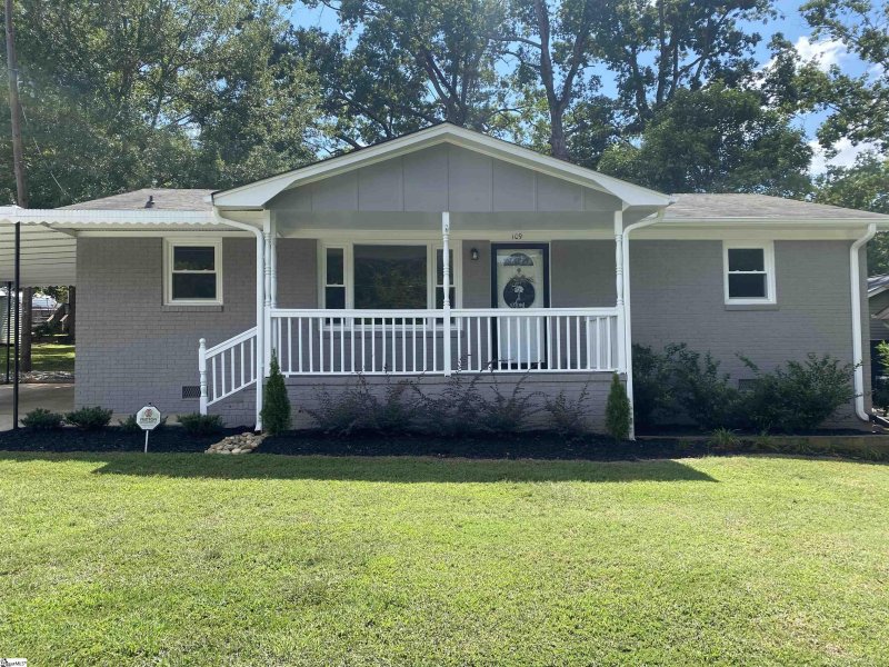 Property image 3 at 109 Edgewood Drive, Greenville, SC 29605