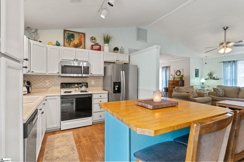 Property image 5 at 1702 Morning Meadow Drive, Fountain Inn, SC 29644