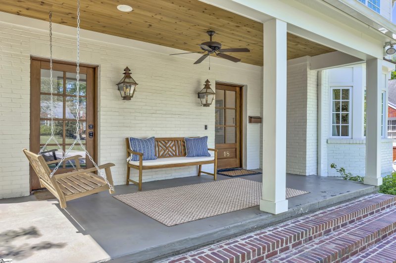 Property image 3 at 18 Ottaway Drive, Greenville, SC 29605